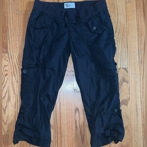 SO ankle cropped cargo pants